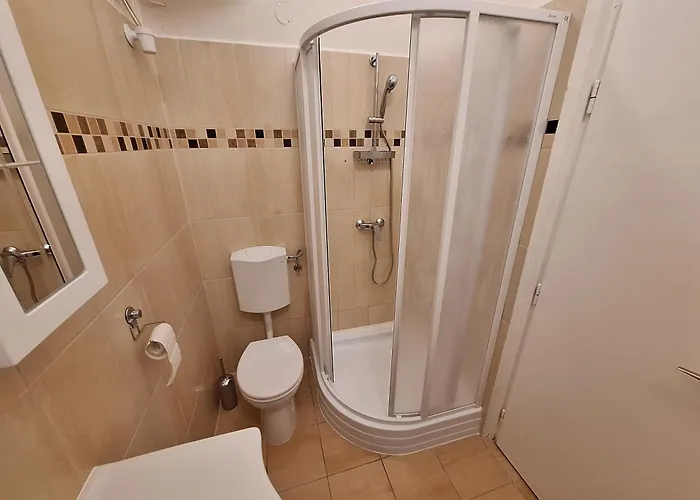 Apartment Lofty With Free Garage Near The Gozsdu Courtyard Budapest